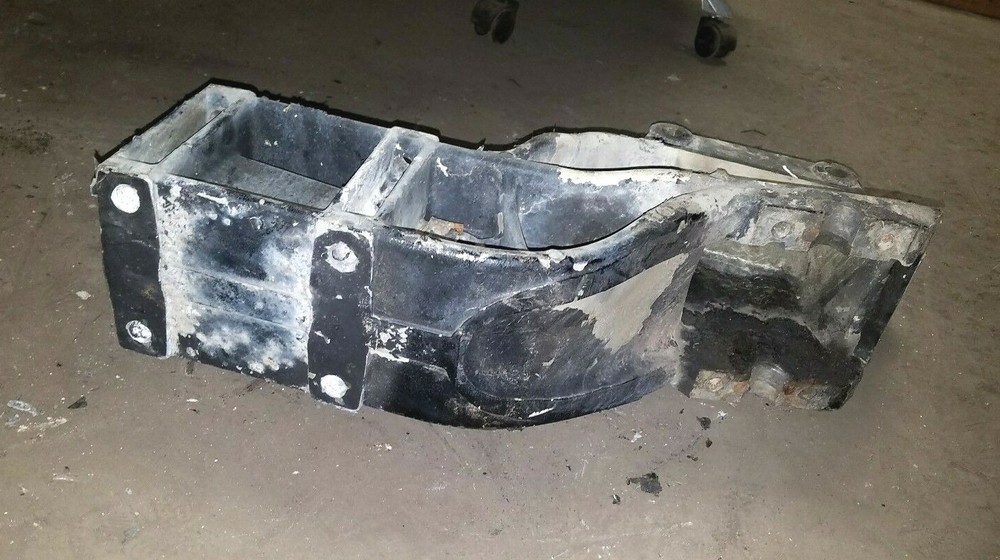 KENWORTH T-2000 FRAME HORN B11-1000-1R
