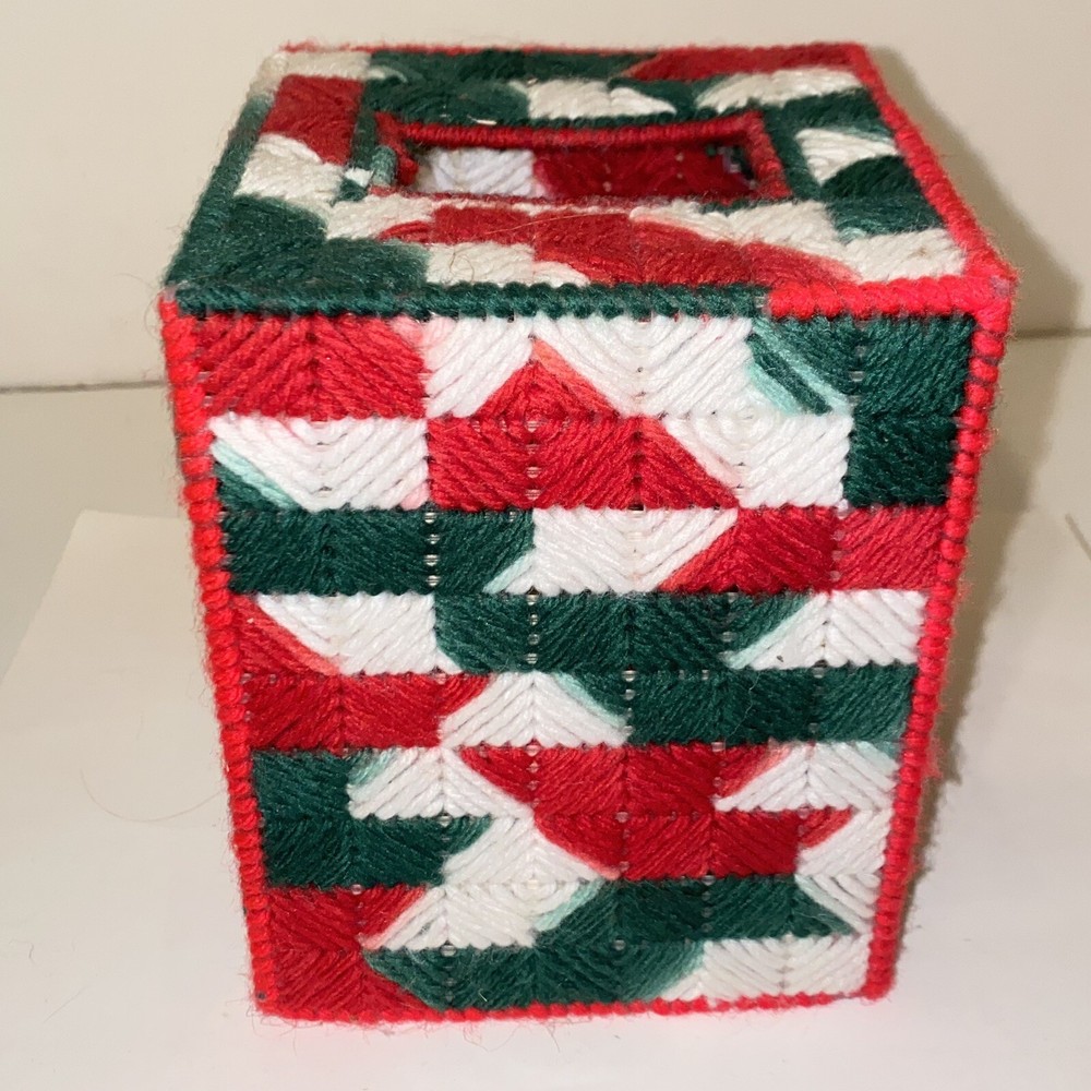 Vintage Decorative Christmas Tissue Box Cover Plastic Canvas Needlework