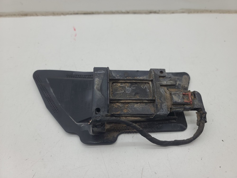2013 -2017 GM Traverse Enclave Rear Left Object Alert Sensor Bracket 22844881