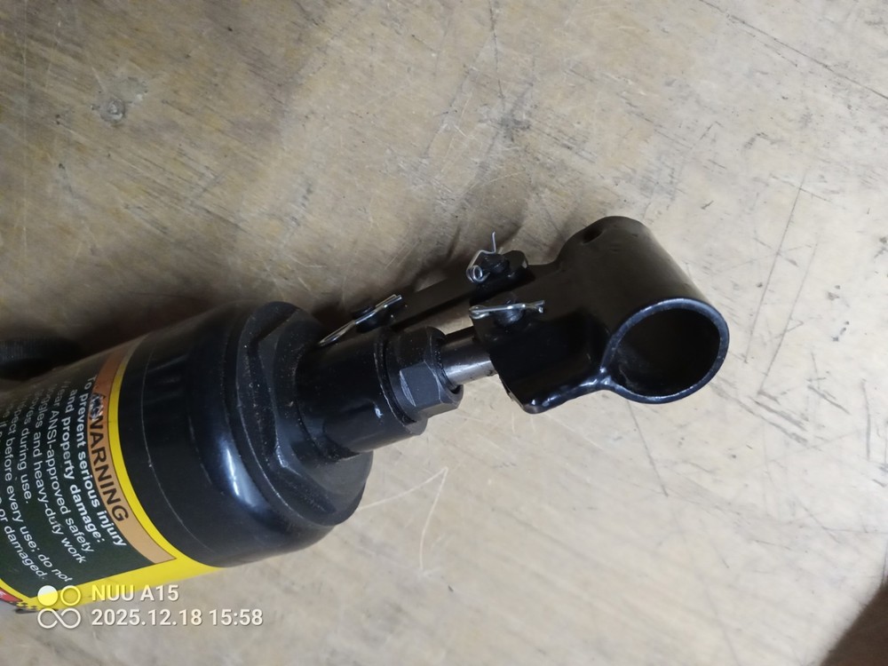 Central Hydraulics 12 Ton Capacity Gear/Bearing Puller 66657 Used