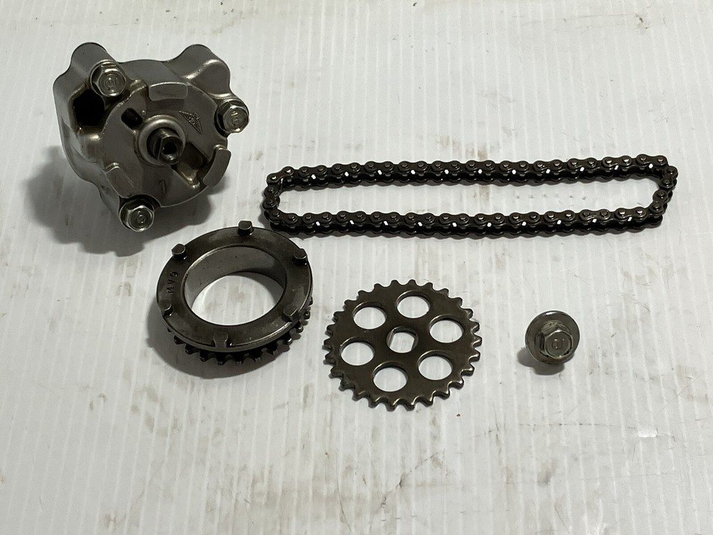 2000 Honda Cbr929rr Oil Pump Assembly (OEM)