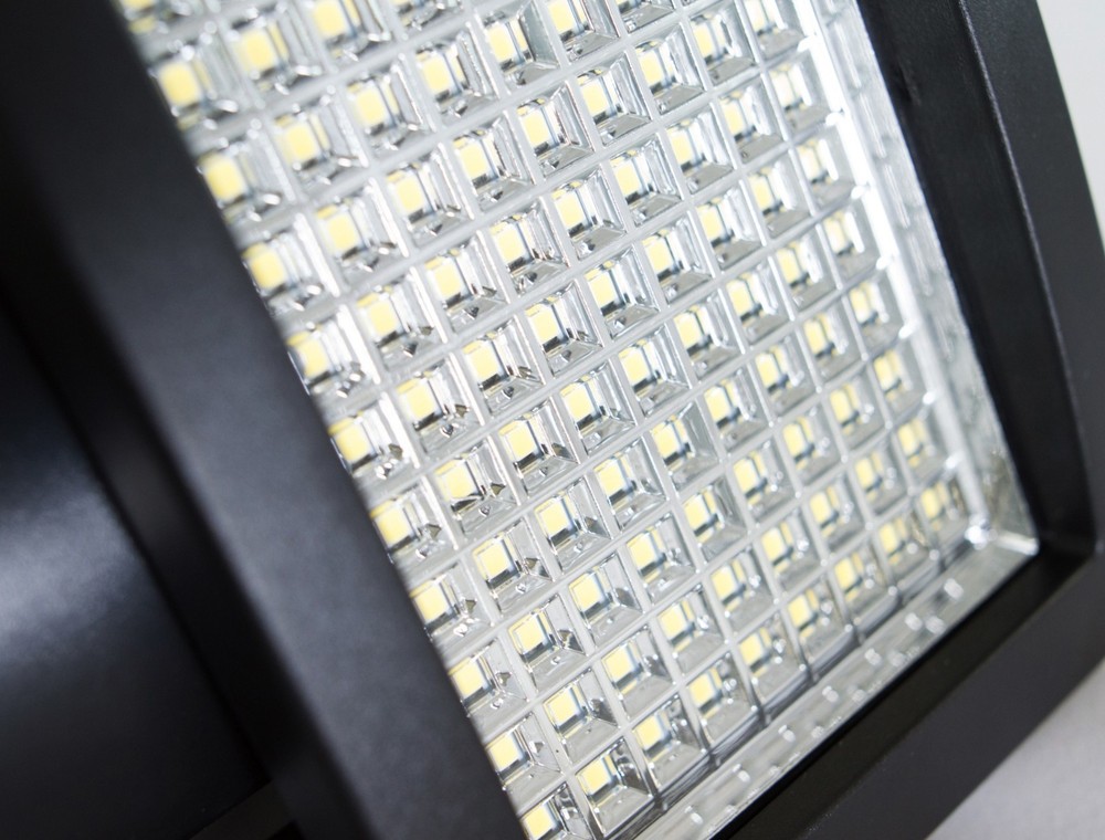 2-Pack 108 SMD LED Outdoor Solar Powered Motion Sensor Security Light - Retail