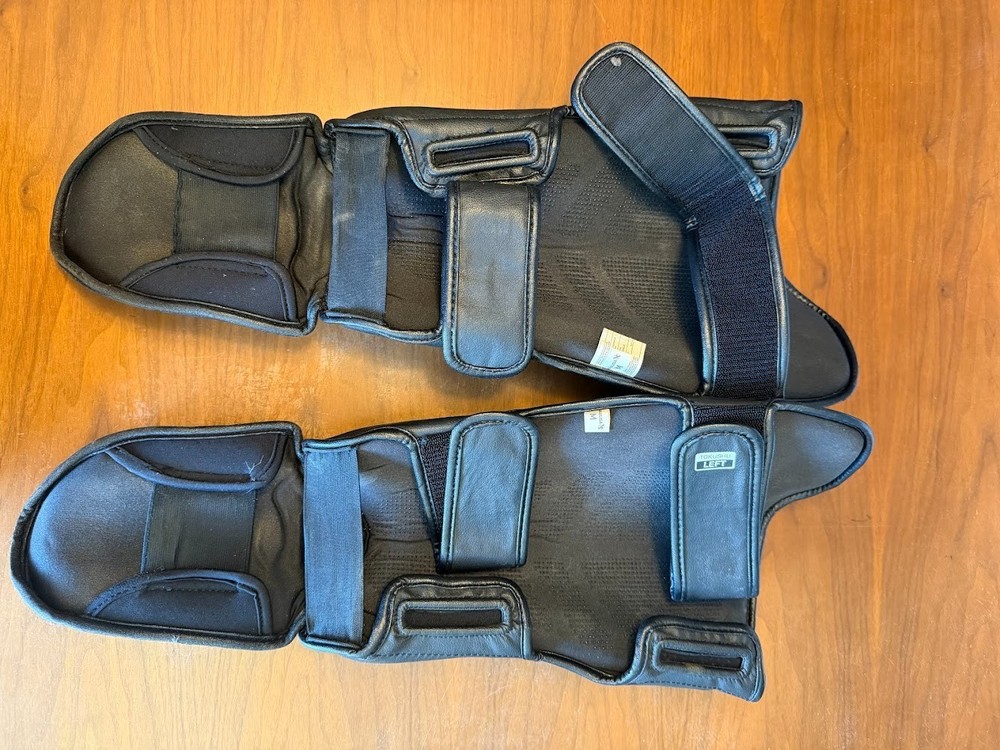 Hayabusa T3 Striking Shin Guards Gently Used