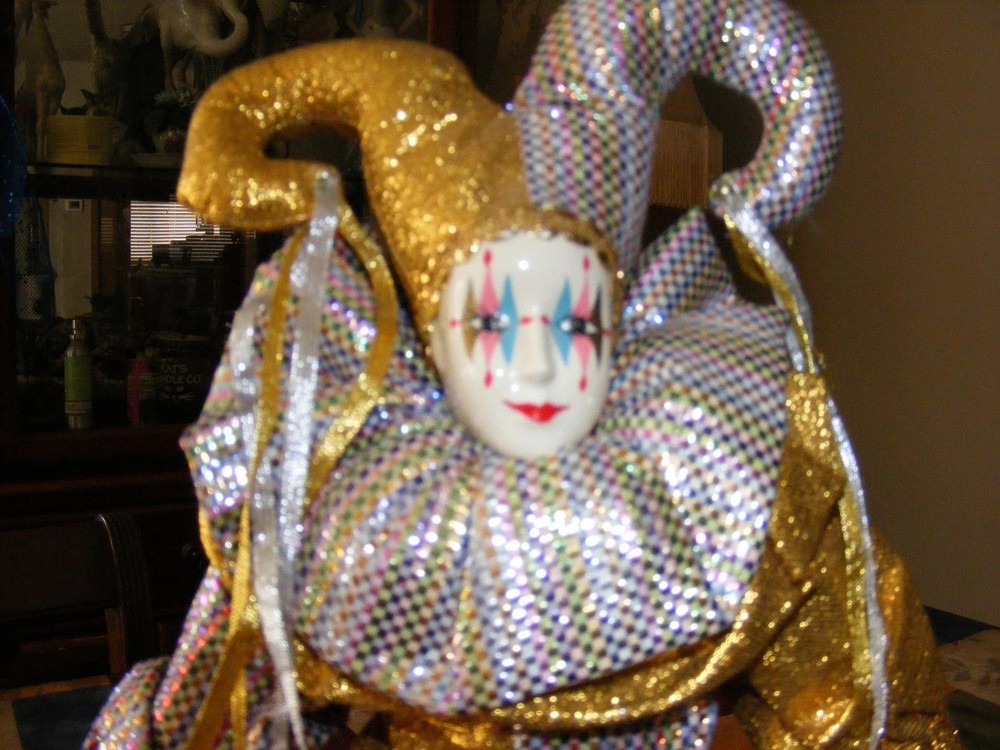 Haunted Harlequinn Clown dolls