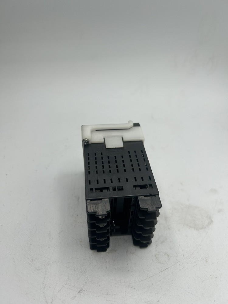 Omron Industrial Automation Temperature Controller E5CN-C2MP-500