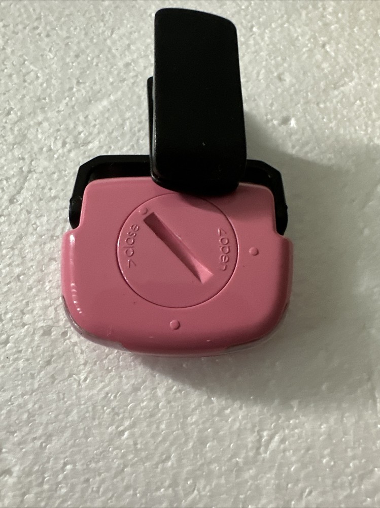 Pink Adjustable Magnifying Light With Clip