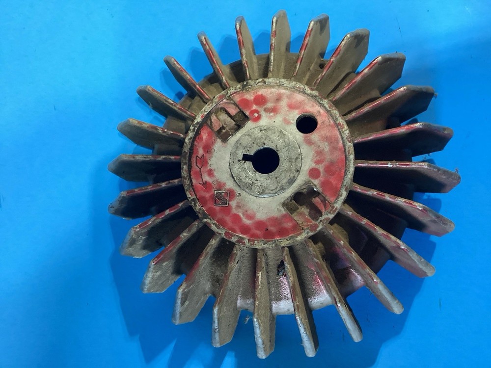 Vintage Eclipse Wasp Pulp master 1100 Chainsaw Flywheel    B34