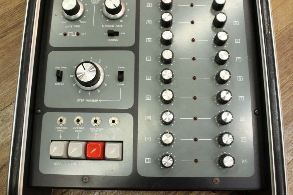 Roland SYSTEM-100 Model 104 Analog Sequencer CV Synthesizer Serviced Tested