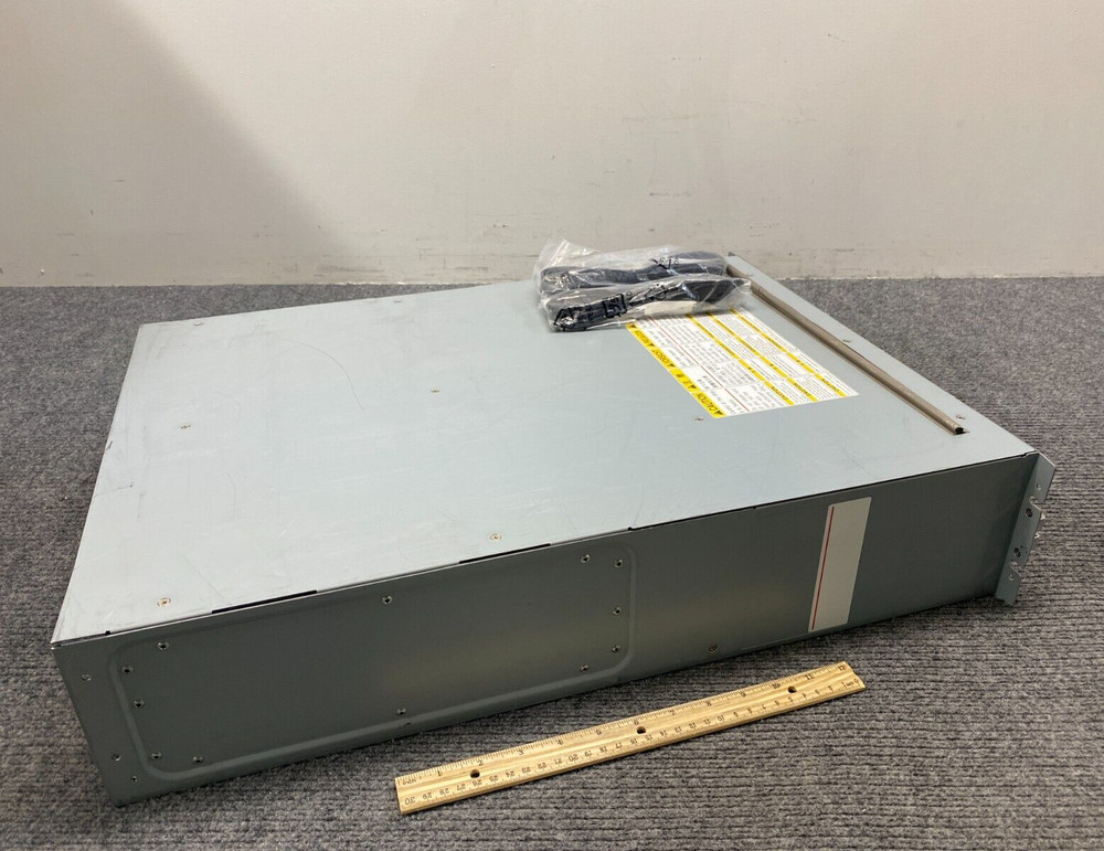 Hitachi DF-F800-RKAK Storage Array Chassis w/ Y1KA Control Module (x2) & Cords
