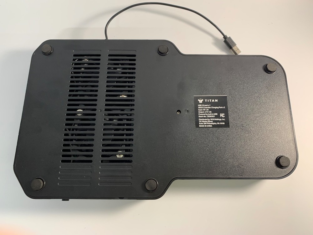 Titan Controller Charging/Cooling Dock For Xbox Series X/S