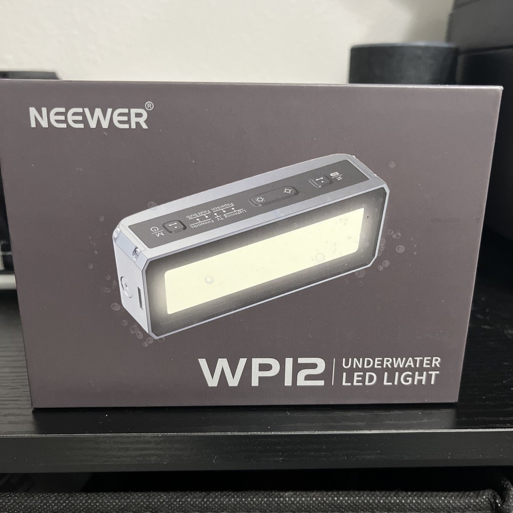 NEEWER WP12 Waterproof LED Light