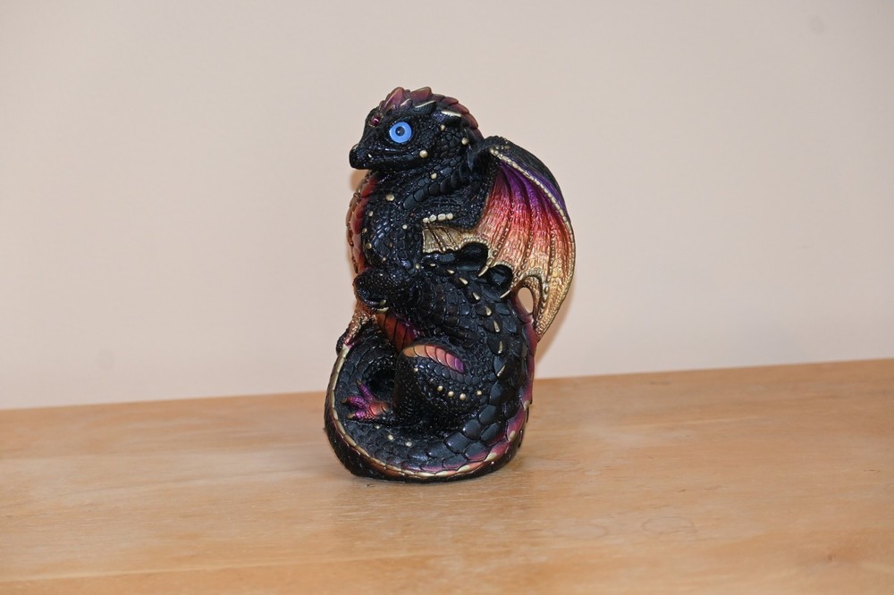 Windstone Editions Young Dragon (2000) Black & Gold