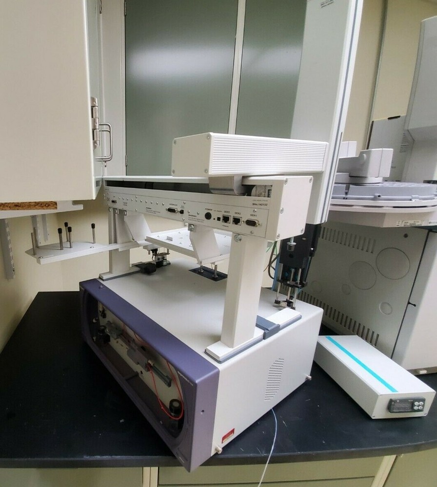Eksigent HPLC Autosampler and Pump