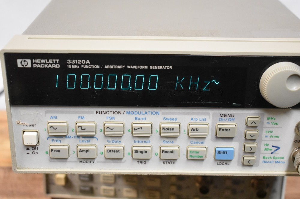 HP Agilent 33120A 15MHz Function Arbitrary Waveform Generator