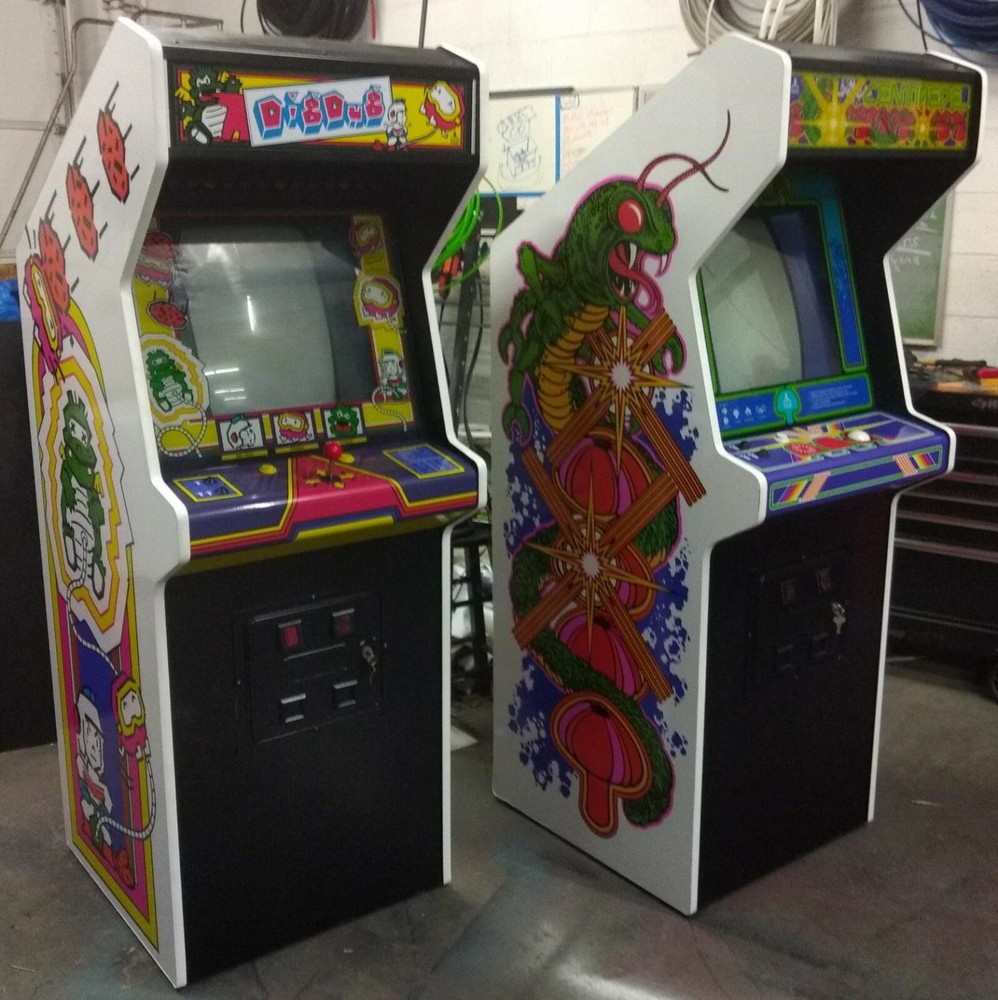 CENTIPEDE ARCADE MACHINE by ATARI (Excellent Condition) *RARE*