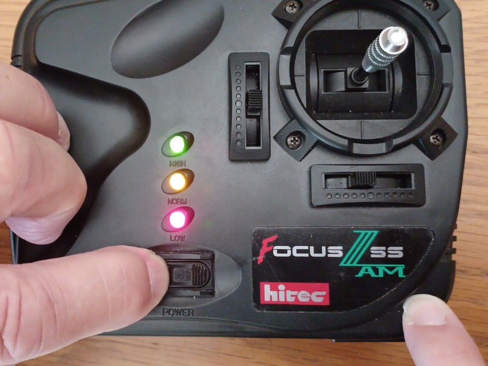 Hi-tec Focus 3 SS AM Radio Remote Controller - working