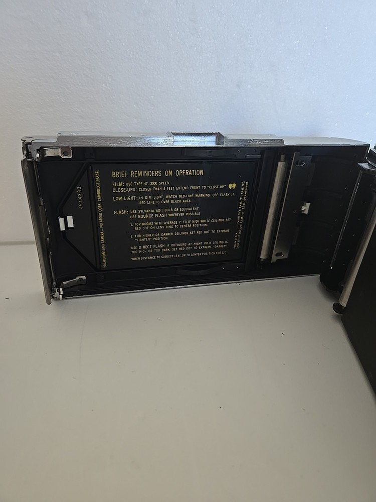 Vintage Polaroid Land Camera Model J66 Flash