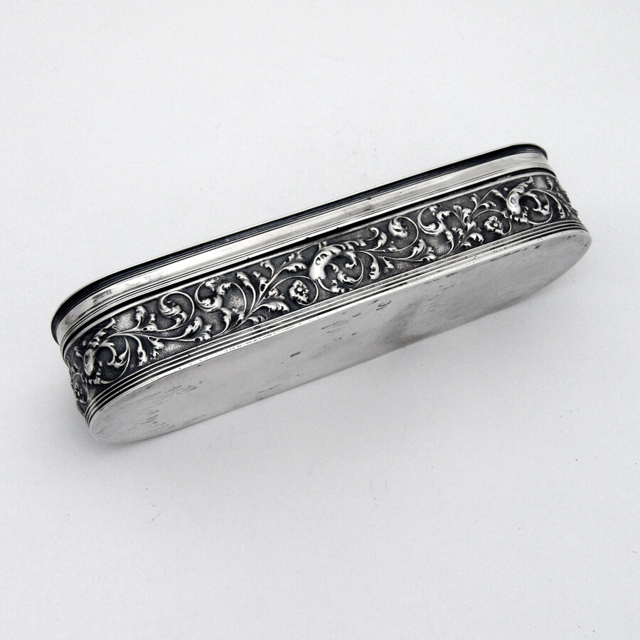 Scenic Figural Oval Form Box Dutch 833 Silver 1917