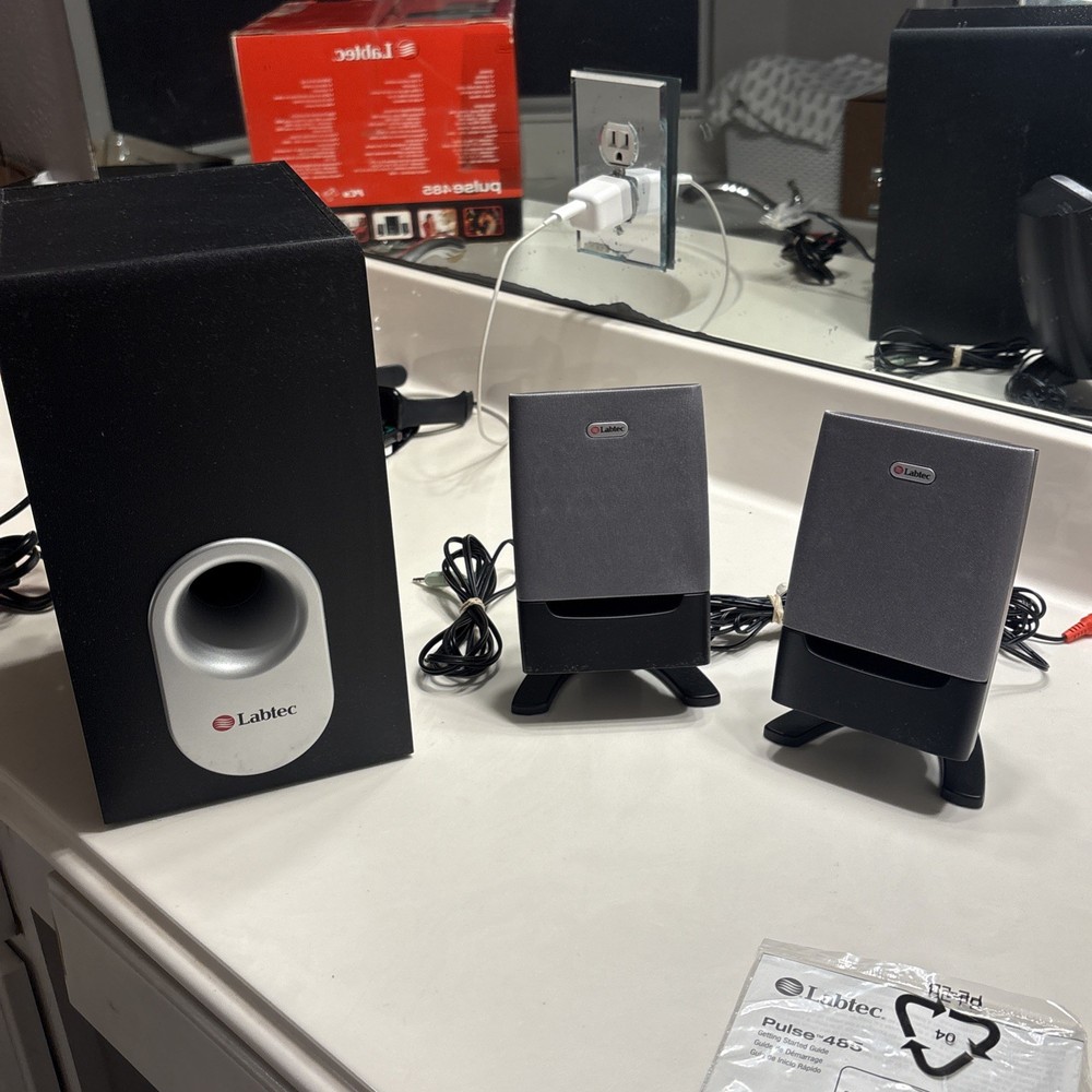 Labtec 3-PieceFlat Panel Multimedia Speaker System TESTED - Works GREAT!