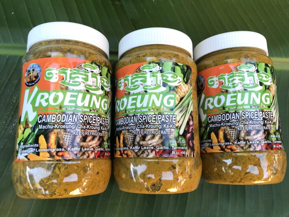 Kroeung 3 Jars (Cambodian spice Paste 19 Oz Per Jar)