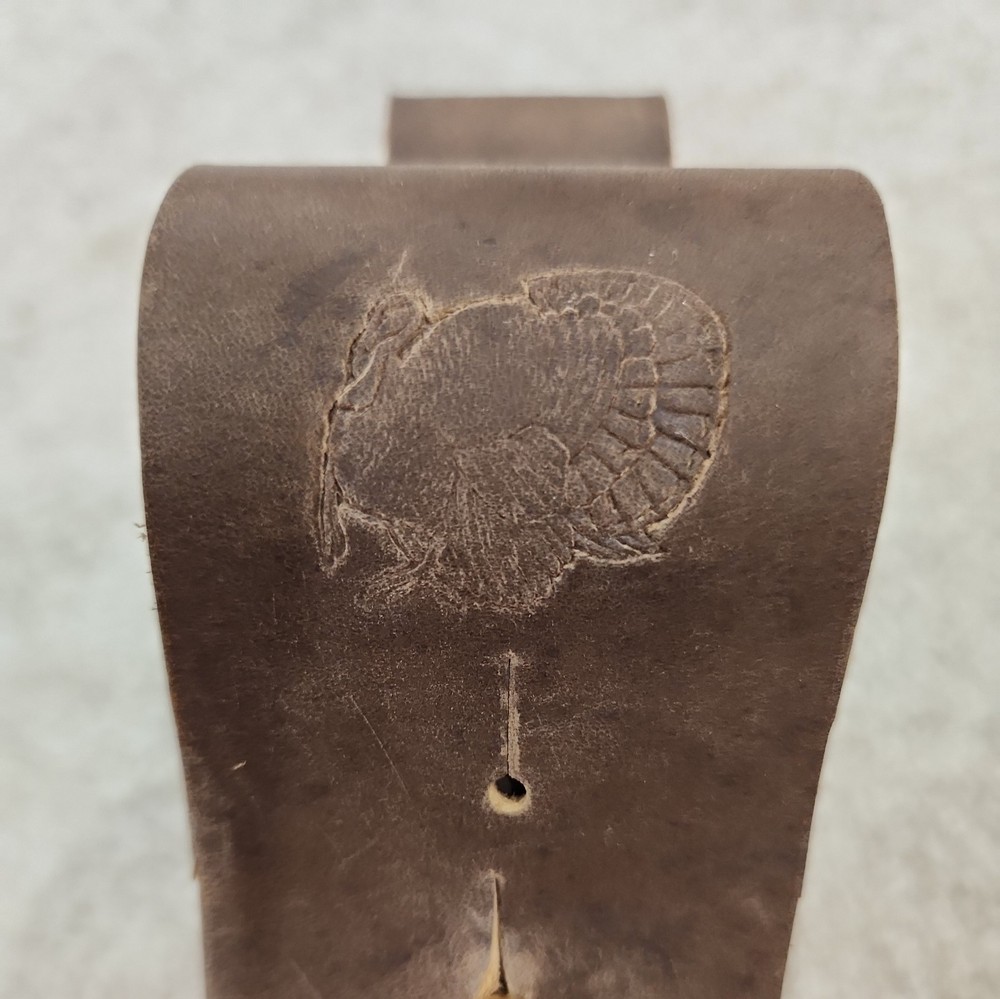 Yoder409 handcrafted leather turkey call short box fiddle box holster 