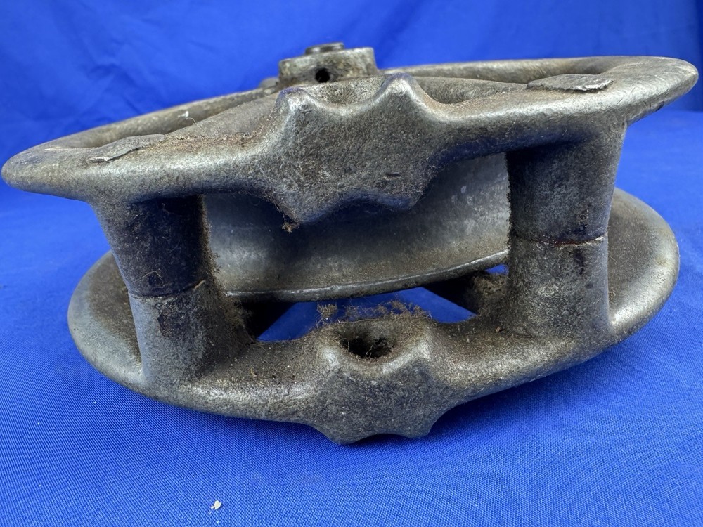 Antique Pulley w/ Grapple Hoist Hook, Split Hook ~ Working Properly! No Damage