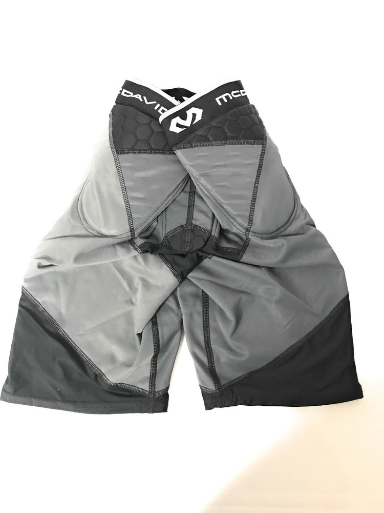 McDavid Men's Hex Thudd Cross Compression Short, Size Medium, Black,MD8237-01-33