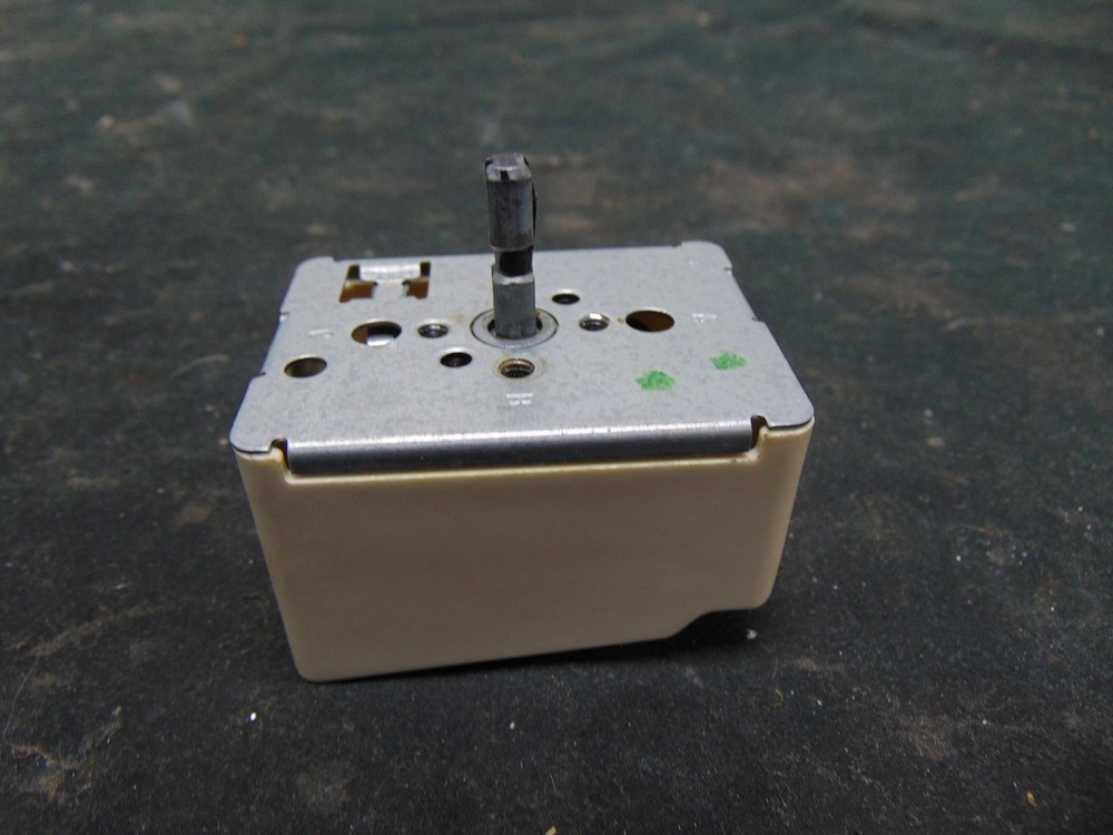 GE Electric Range JB655SK2SS Surface Element Control Switch WB24T10029