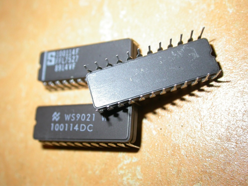 100114 DC Differential Line Driver DIL24 Ceramic Replacement Part 2pcs L#006
