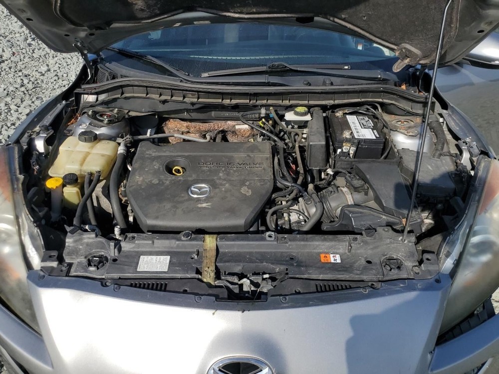 3 2010 Glove Box 4883126