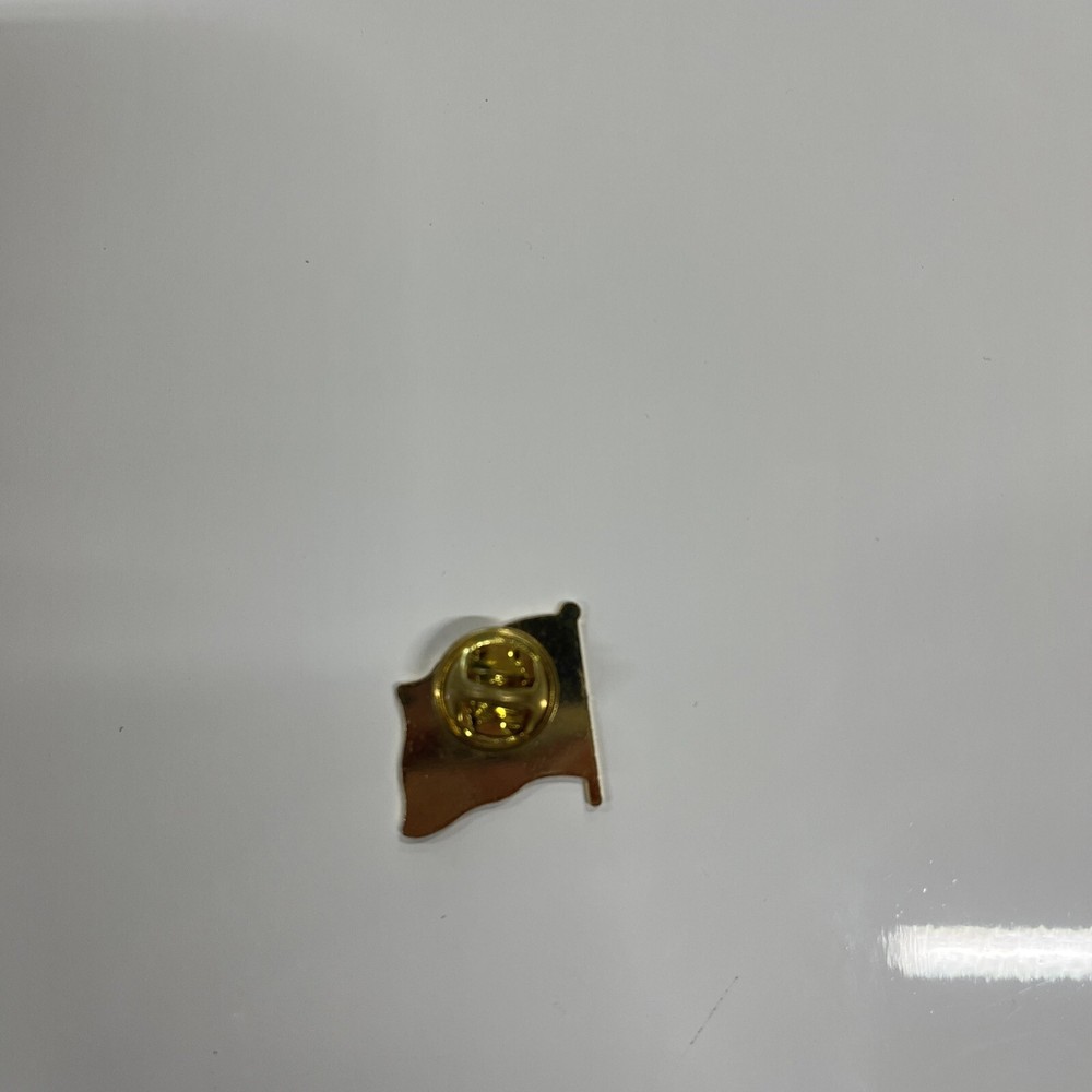 Small Waving American Flag Pin