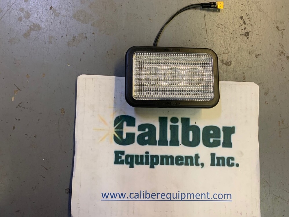 1073333 - Tennant - Headlight