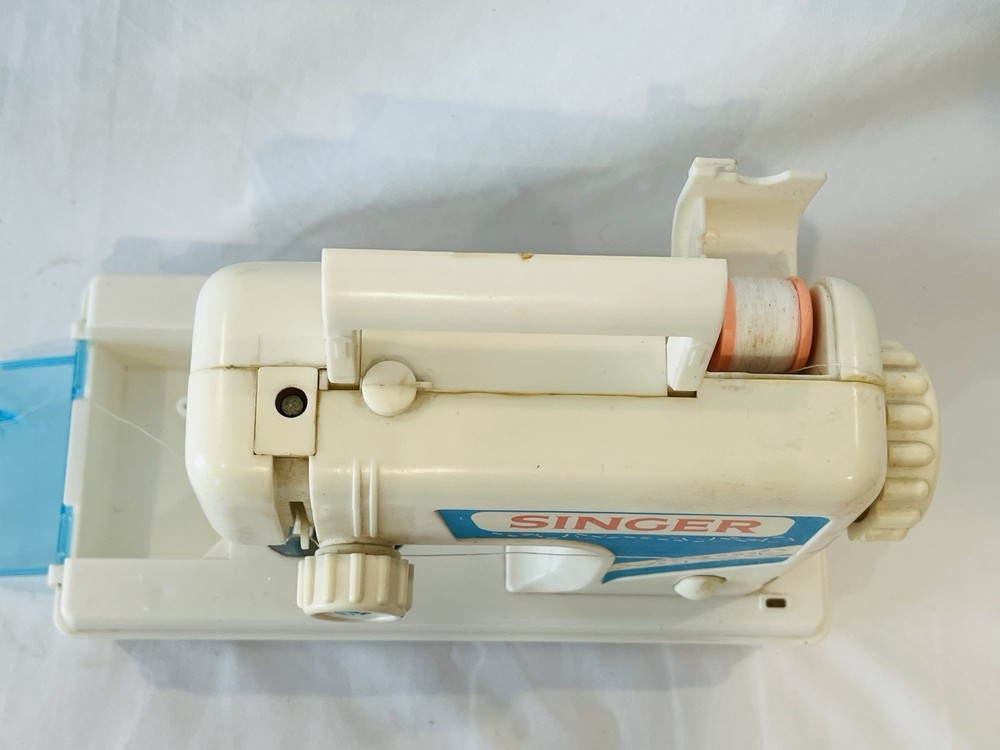 Vintage Singer Sewing Machine Child's Plastic Toy - Needs Work