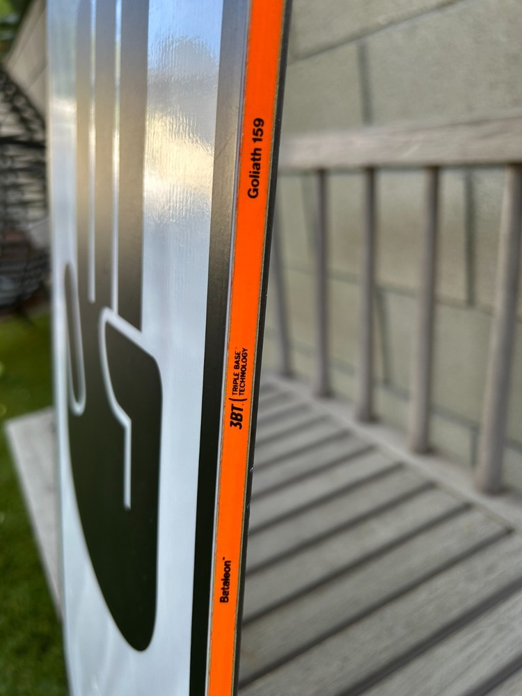 Bataleon Goliath 159 Snowboard great condition