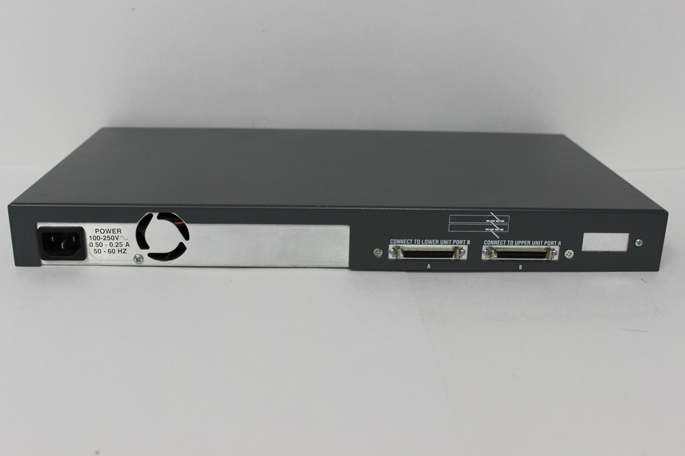 SMC SMC3326TC TIGERSTACK 3326TC MULTI-SEGMENT STACKABLE HUB 720.248 W/WARRANTY