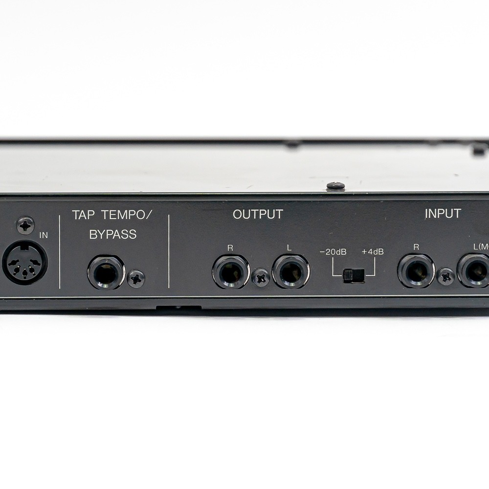 Yamaha EMP700 Stereo Multi-Effect Processor | Rackmount Unit
