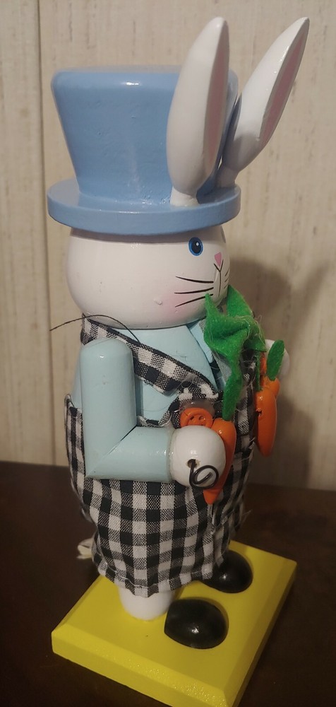 Black Gingham Wooden Nutcracker Easter Bunny Boy Carrots 🐰