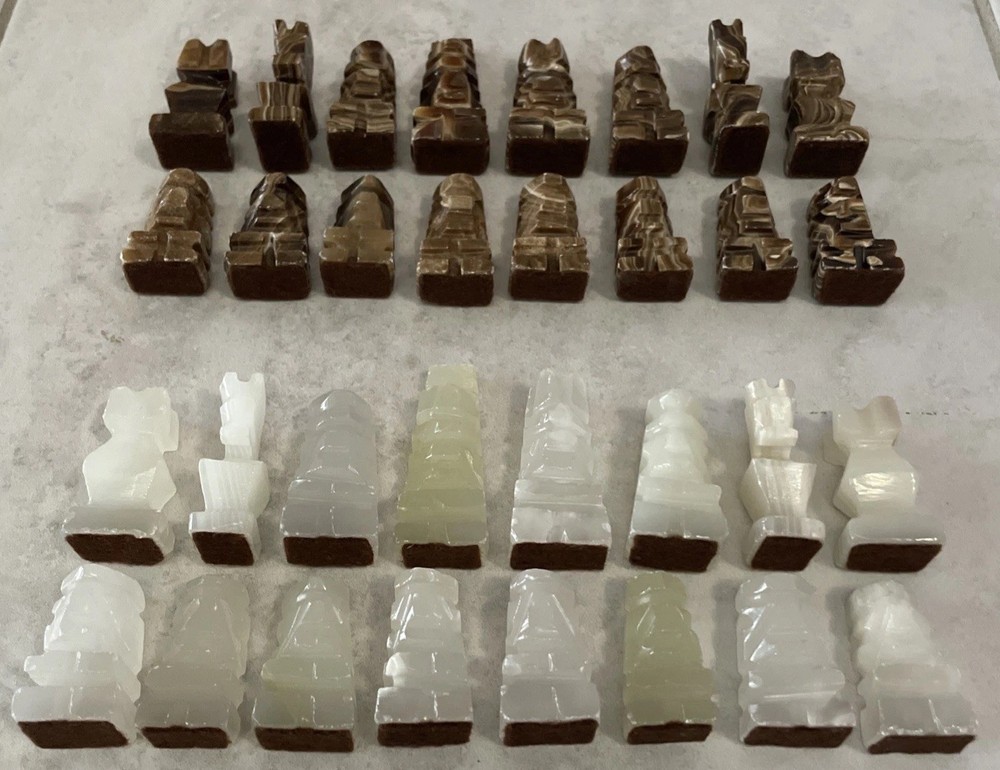MIDCENTURY ONYX MARBLE CHESS SET COMPLETE ALL PIECES