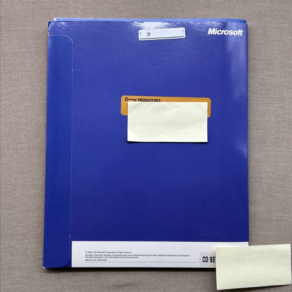 Microsoft Windows XP Professional (CD-ROM 2002 Version) w/ Product Key Complete