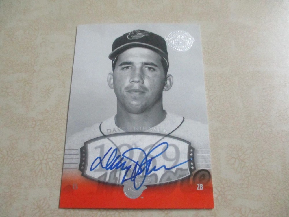DAVE (DAVEY) JOHNSON (RIP) AUTHENTIC AUTOGRAPHED/SIGNED UPPER DECK CERT CARD