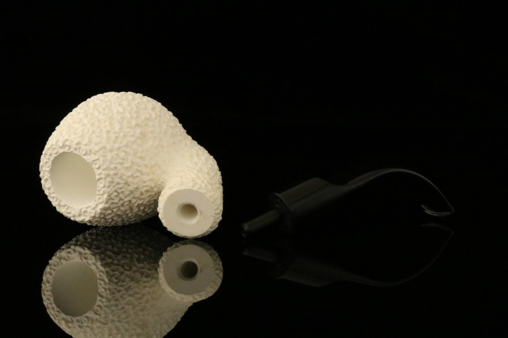 srv Premium - Rusticated Apple Block Meerschaum Pipe with fitted case M3226