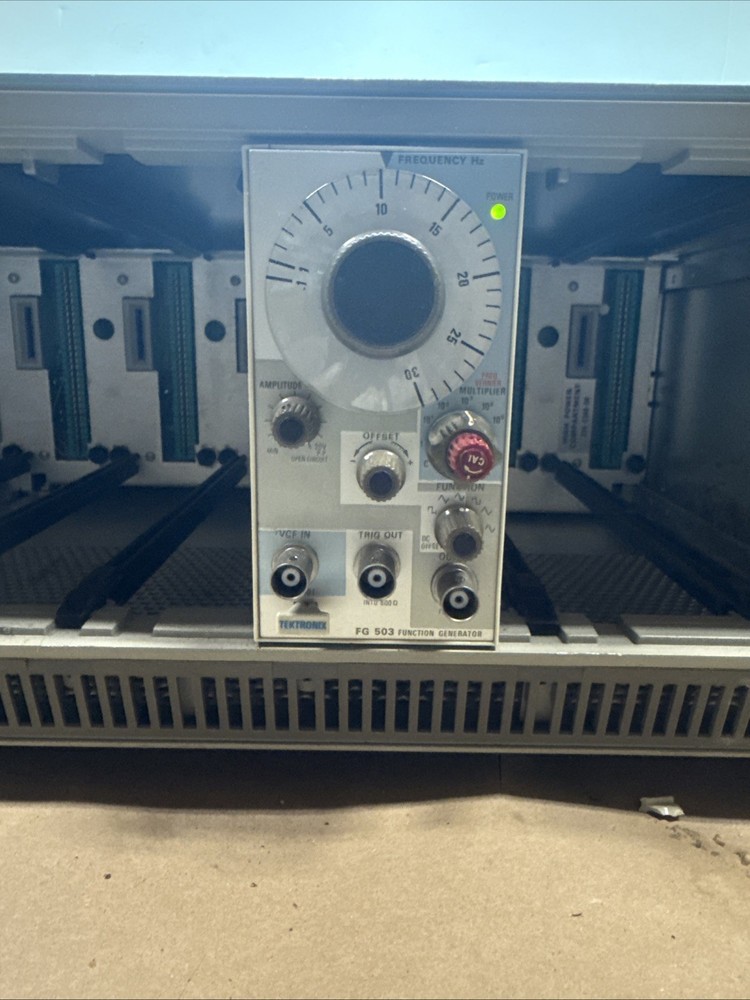 Tektronix FG 503 FUNCTION GENERATOR - Tested turns on