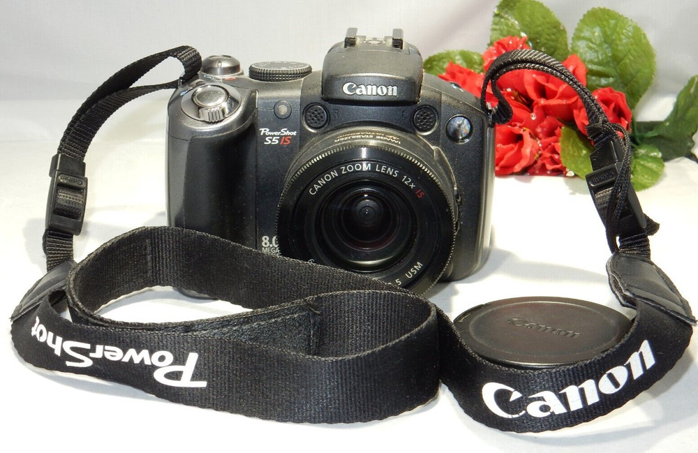Canon PowerShot S5 8.0 MP Digital Camera - Black