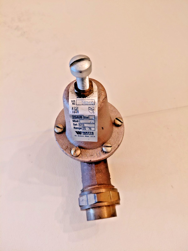WATTS 1/2" Water Pressure Reducing Valve 25AUB