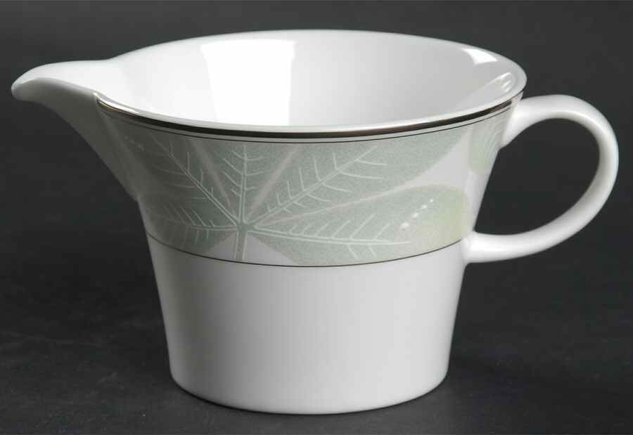 Nikko Les Feuilles Creamer 4402094