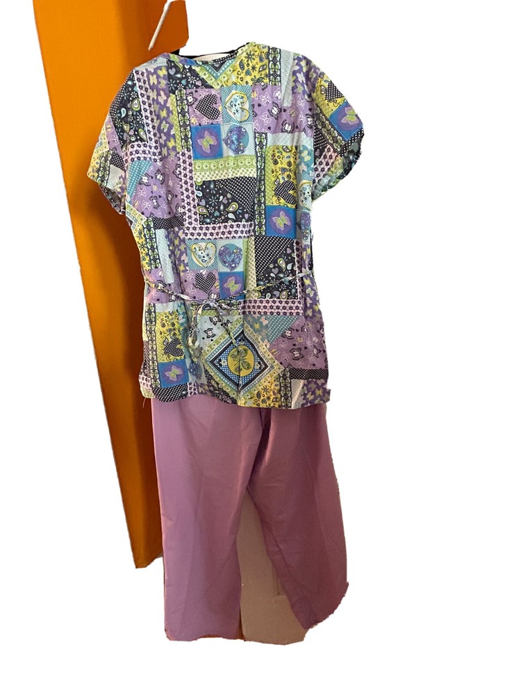 womens scrub set size small