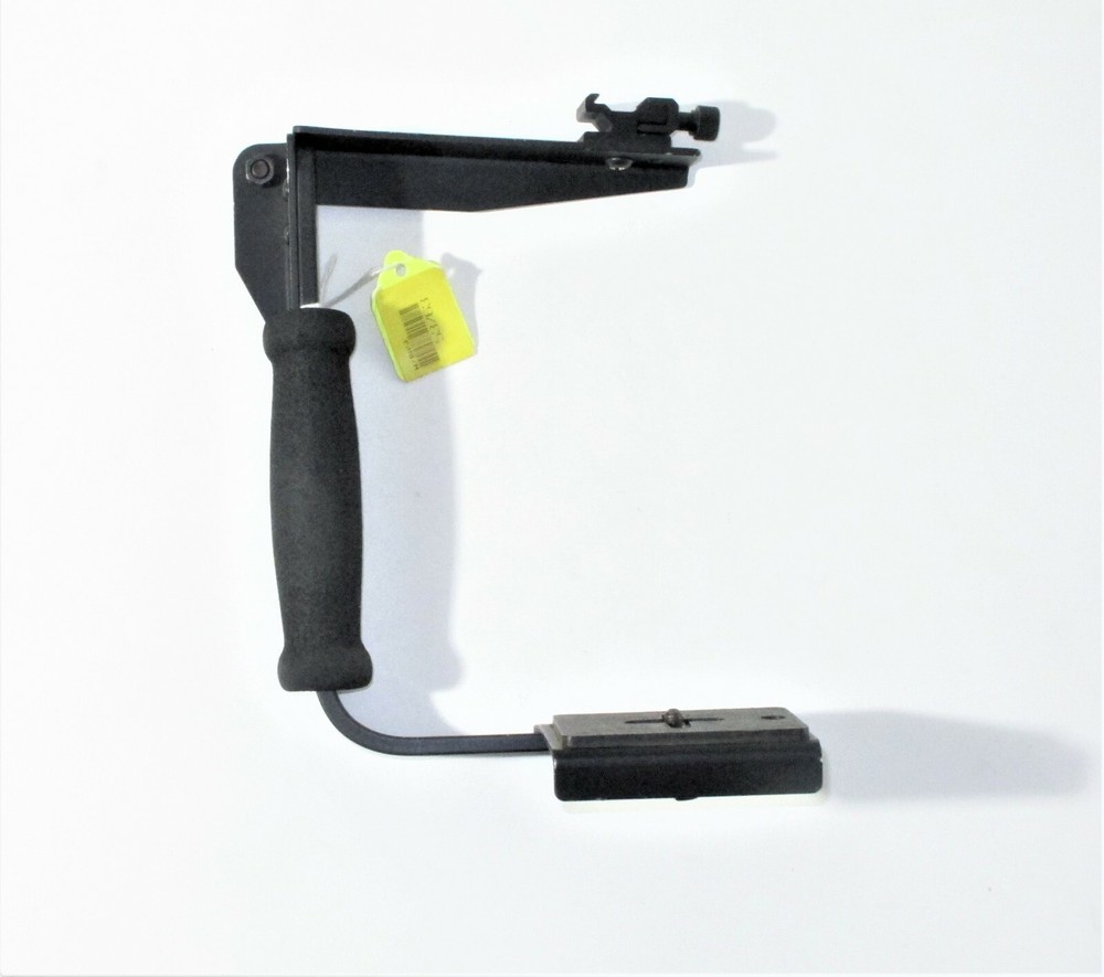 Quickflip Flash Bracket w/Cold Shoe