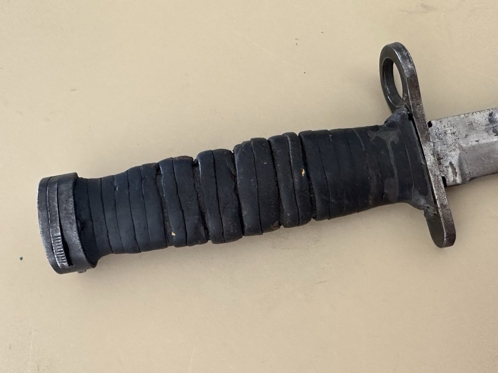 US Utica Bayonet & M8 Scabbard