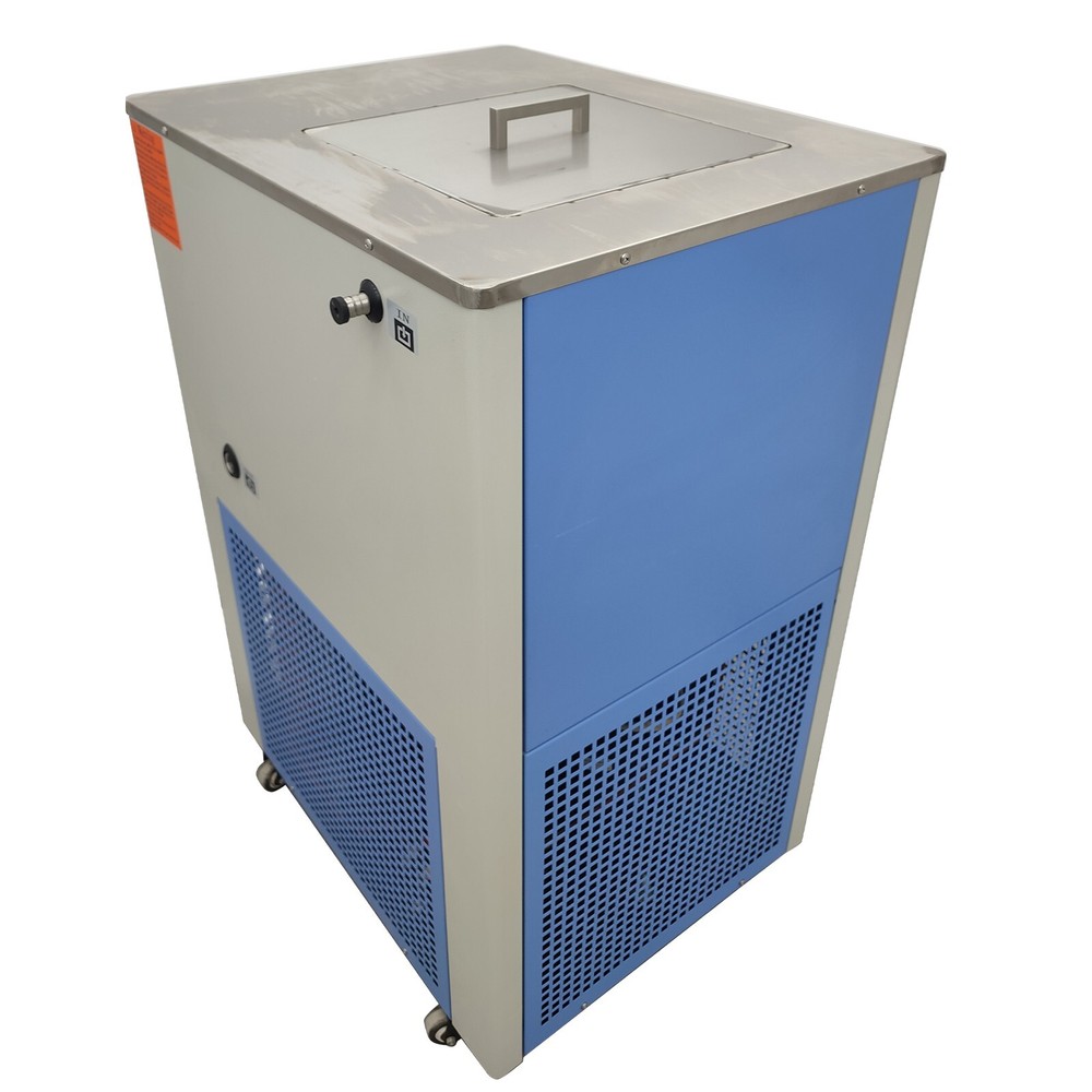 220V Low-Temperature Cooling Liquid Circulating Pump 30L Lab Chiller Circulator