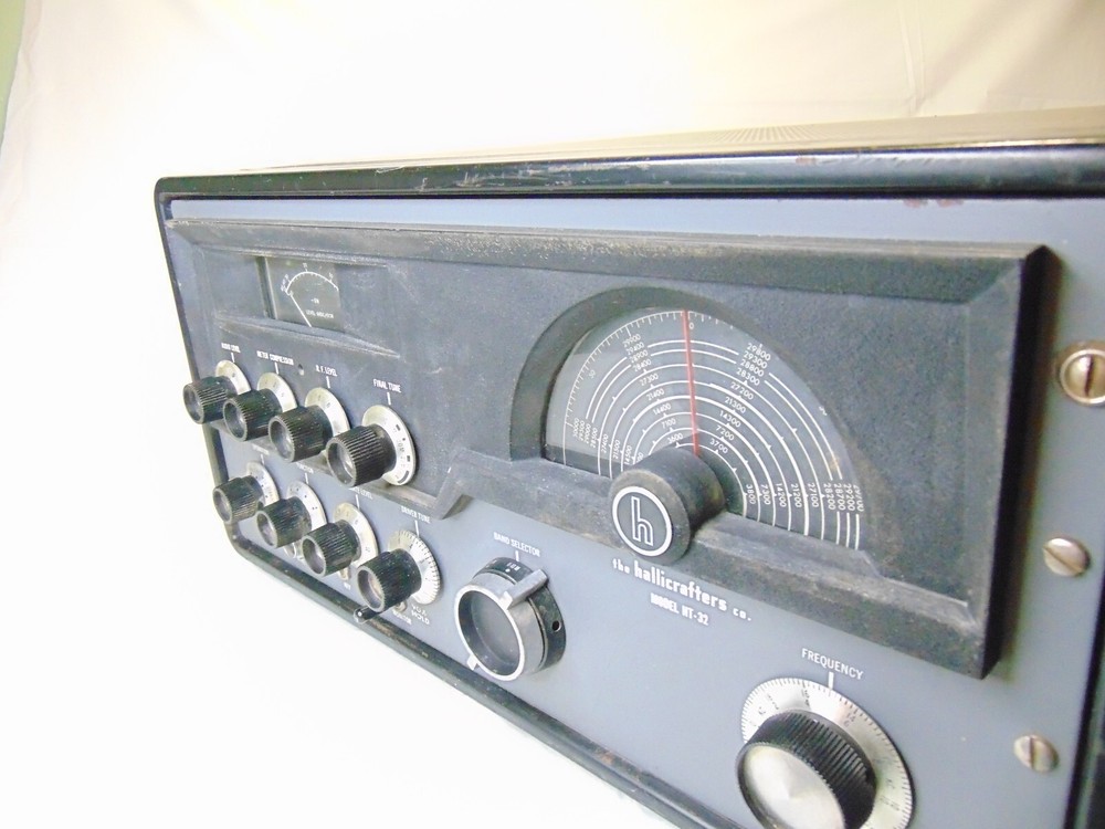 Hallicrafters HT-32 Ham Radio Transmitter
